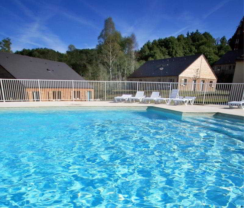 Vacanceole - Residence Le Domaine Du Bosquet Égletons Exterior foto