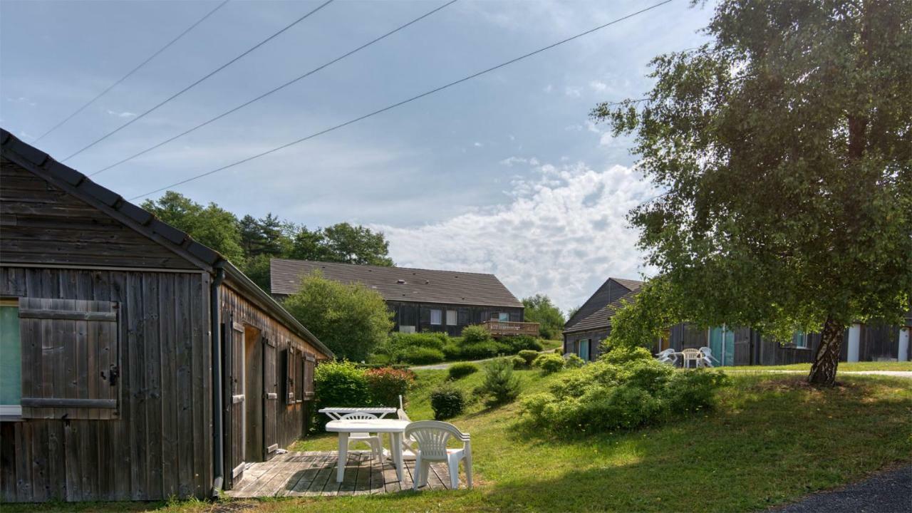 Vacanceole - Residence Le Domaine Du Bosquet Égletons Exterior foto